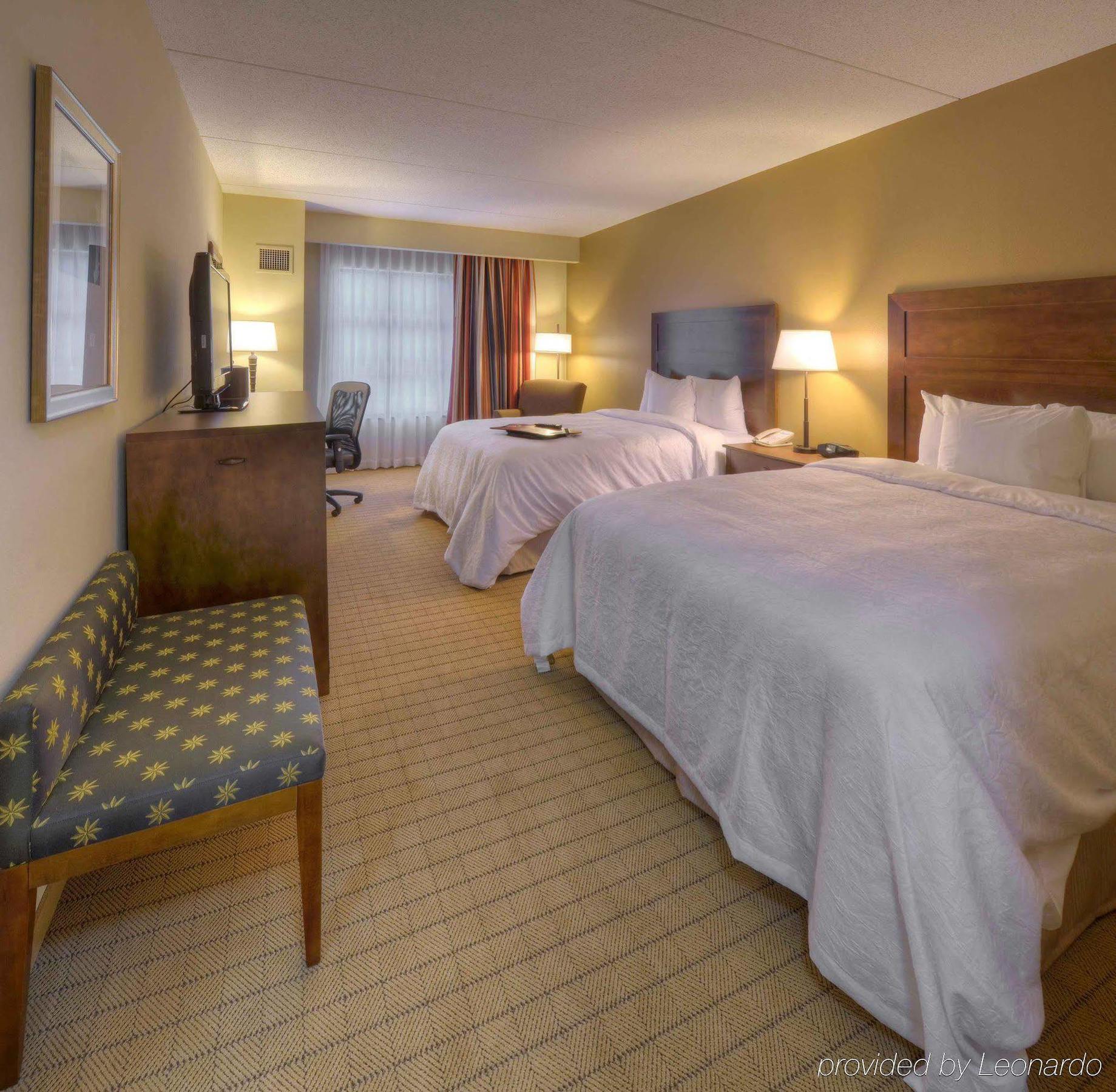 Hampton Inn Columbus/South-Fort Benning Экстерьер фото